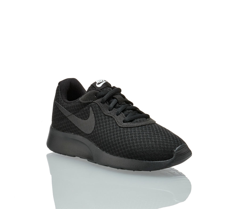 Nike Tanjun Damen Sneaker in schwarz von Nike günstig im ... Nike Tanjun Damen Sneaker in schwarz von Nike günstig im ...